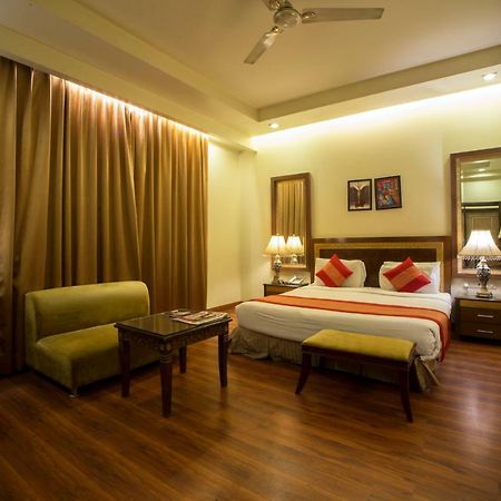 Hotel Picasso Paschim Vihar Delhi - Couple Friendly Local Ids Accepted מראה חיצוני תמונה