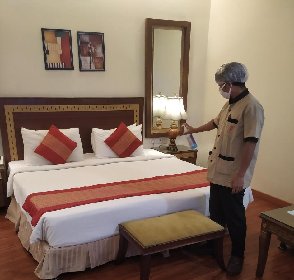 Hotel Picasso Paschim Vihar Delhi - Couple Friendly Local Ids Accepted מראה חיצוני תמונה