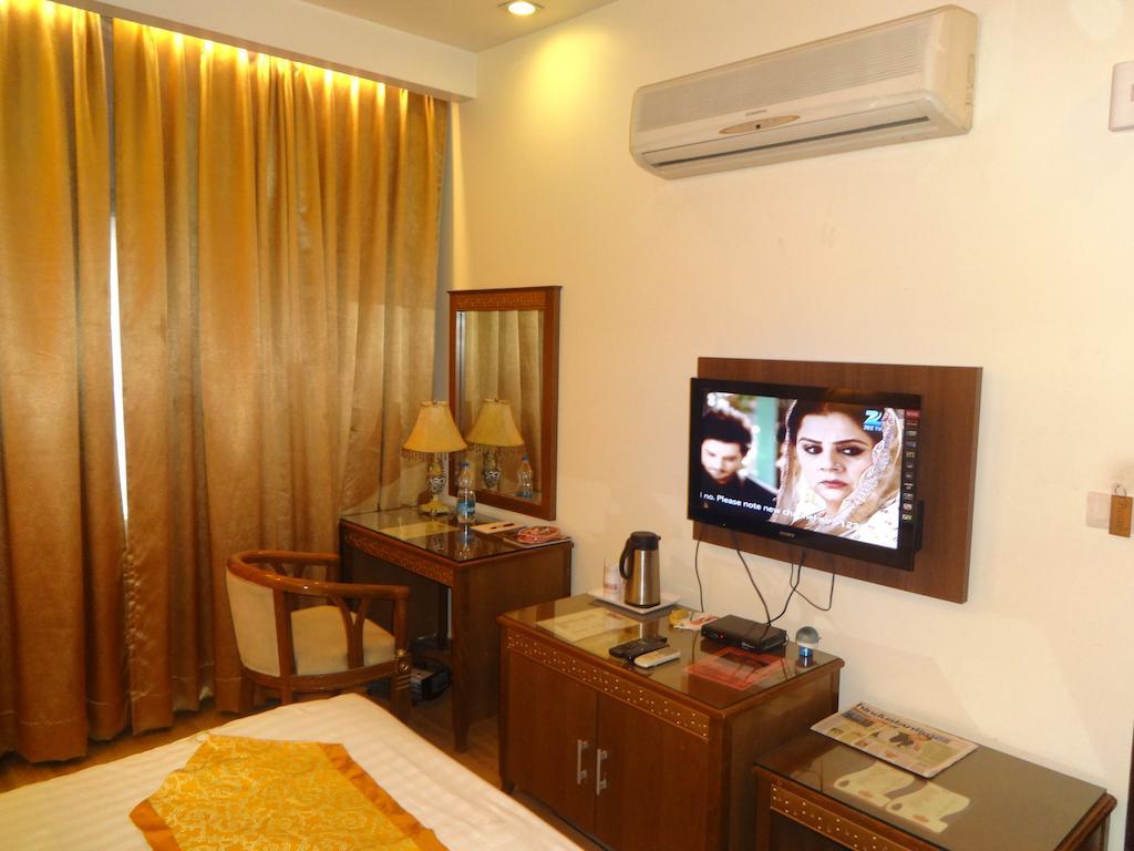 Hotel Picasso Paschim Vihar Delhi - Couple Friendly Local Ids Accepted חדר תמונה