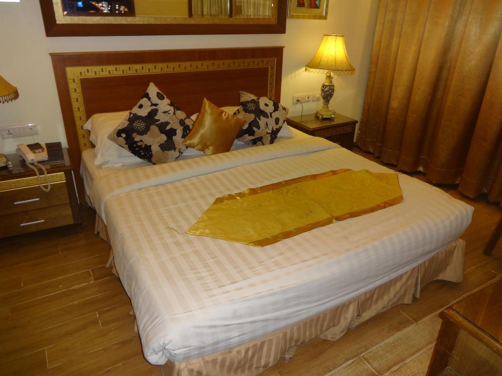 Hotel Picasso Paschim Vihar Delhi - Couple Friendly Local Ids Accepted חדר תמונה
