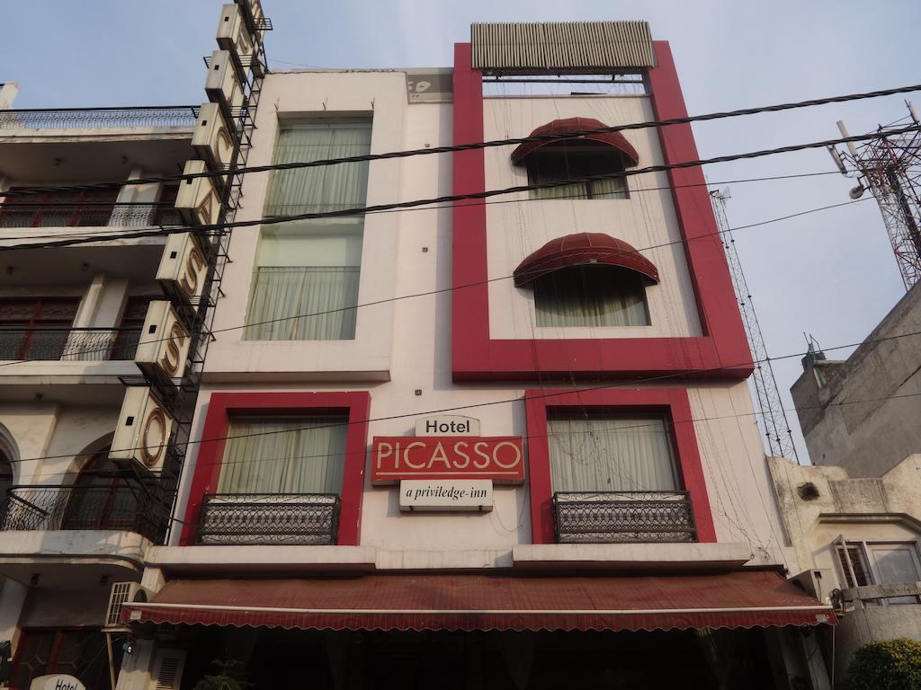 Hotel Picasso Paschim Vihar Delhi - Couple Friendly Local Ids Accepted מראה חיצוני תמונה