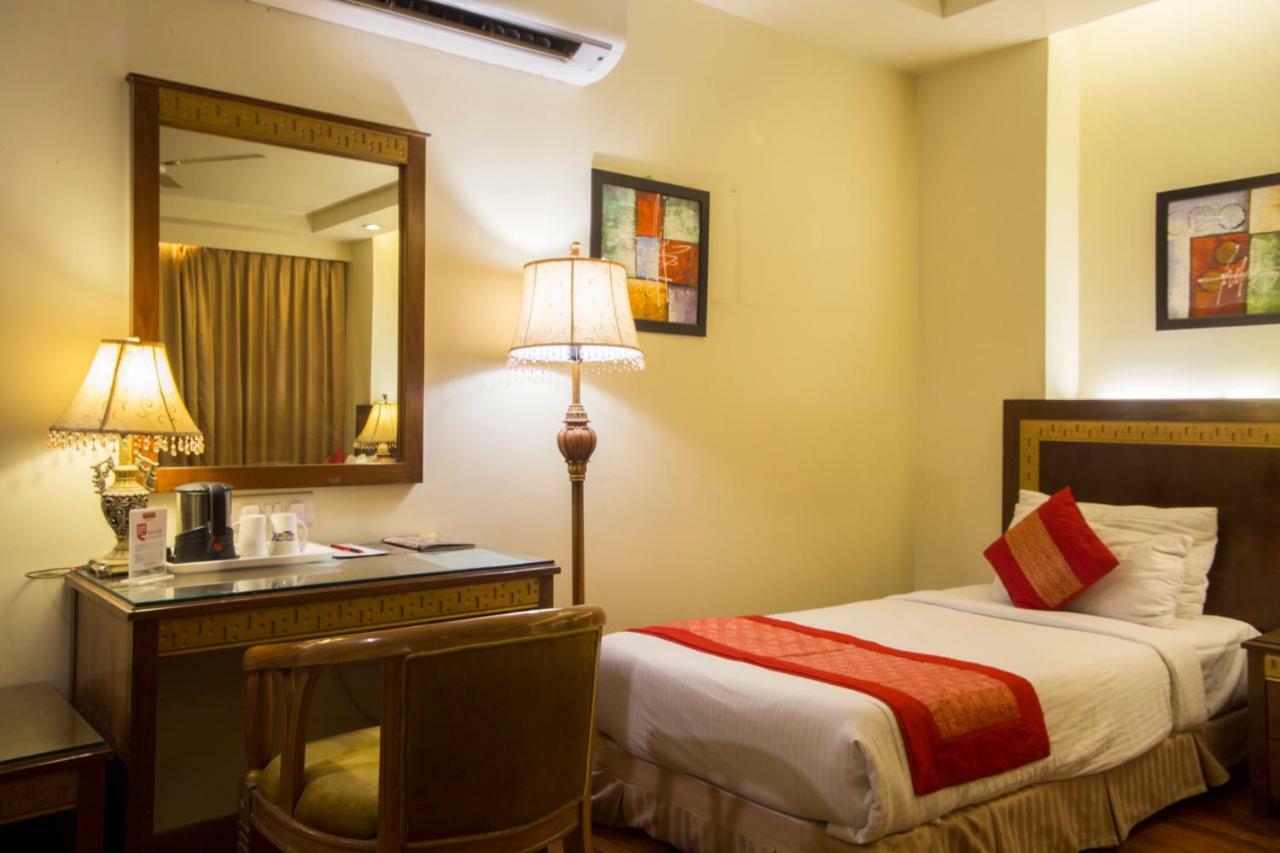 Hotel Picasso Paschim Vihar Delhi - Couple Friendly Local Ids Accepted מראה חיצוני תמונה