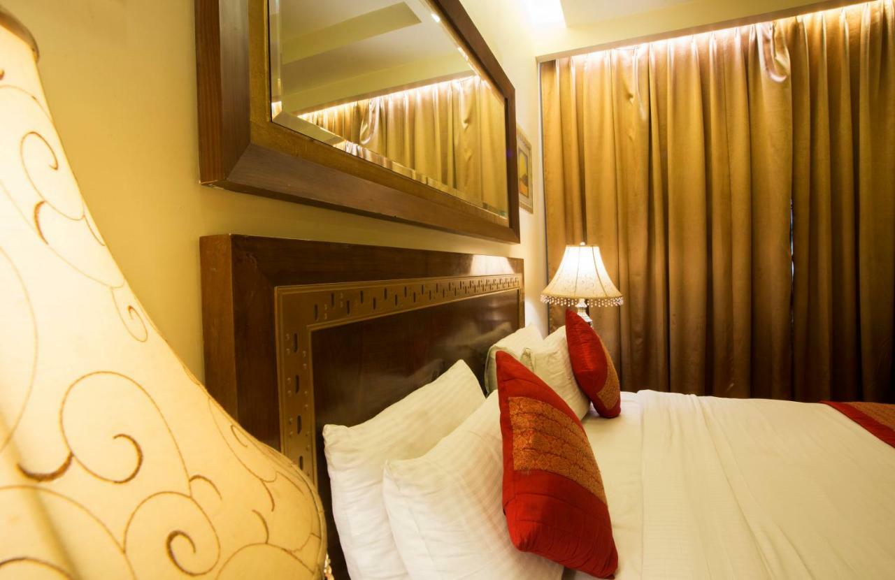 Hotel Picasso Paschim Vihar Delhi - Couple Friendly Local Ids Accepted מראה חיצוני תמונה