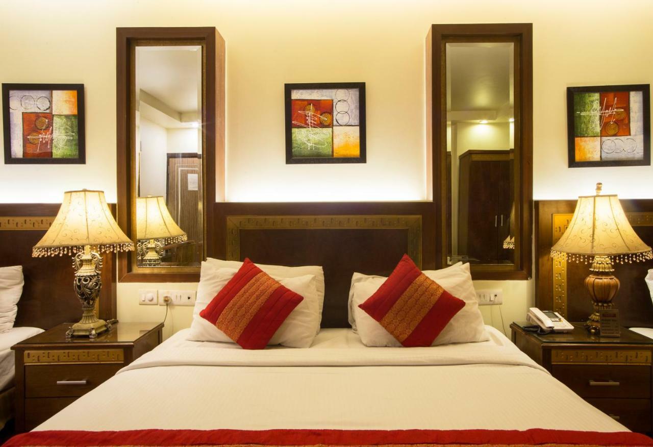 Hotel Picasso Paschim Vihar Delhi - Couple Friendly Local Ids Accepted מראה חיצוני תמונה