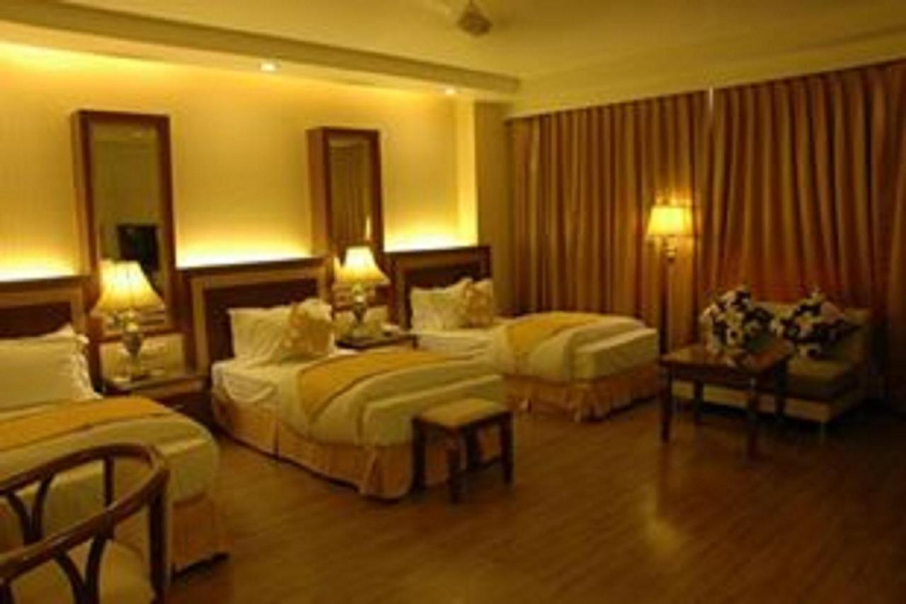 Hotel Picasso Paschim Vihar Delhi - Couple Friendly Local Ids Accepted מראה חיצוני תמונה